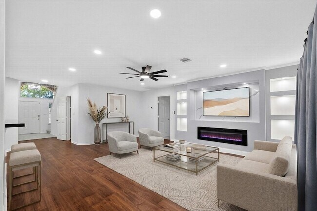 Foto del edificio - 15807 Sonoma Park Dr