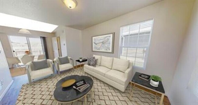 Foto del edificio - 1743 Rowan Ln