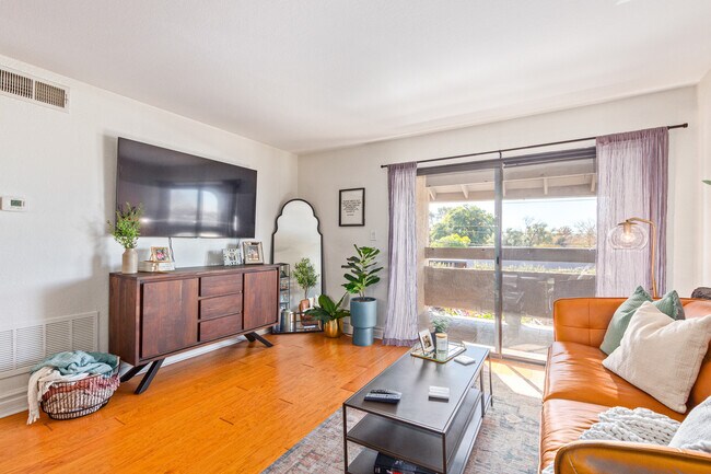 Foto del edificio - 3825 E Camelback Rd