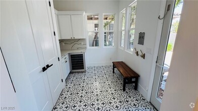 Building Photo - 3179 Palazzo Reale Ave