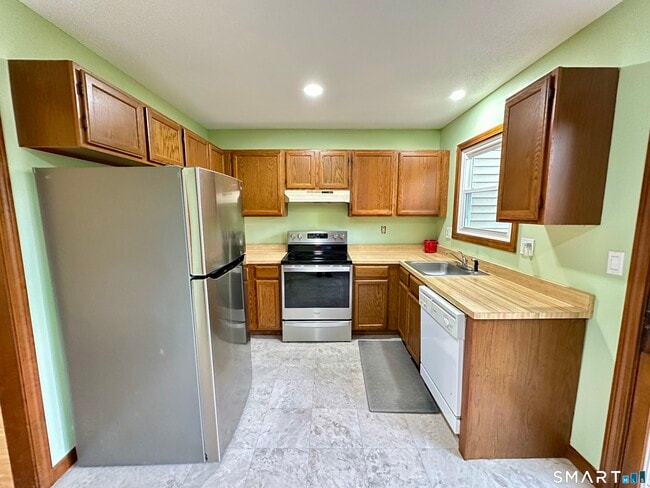 Foto del edificio - 10 Windwood Dr