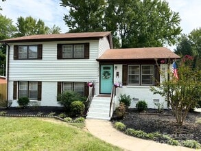 Building Photo - 2213 Milton Rd