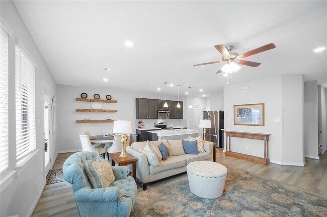 Foto del edificio - 180 Waterside Rd