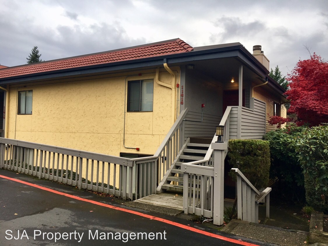 Primary Photo - 11616 100th Ave NE