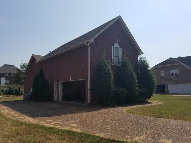 Building Photo - 114 Brierfield Way