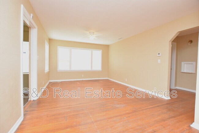Foto del edificio - 738 E Valencia St