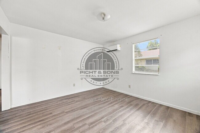 Building Photo - 1505 Joe Louis St
