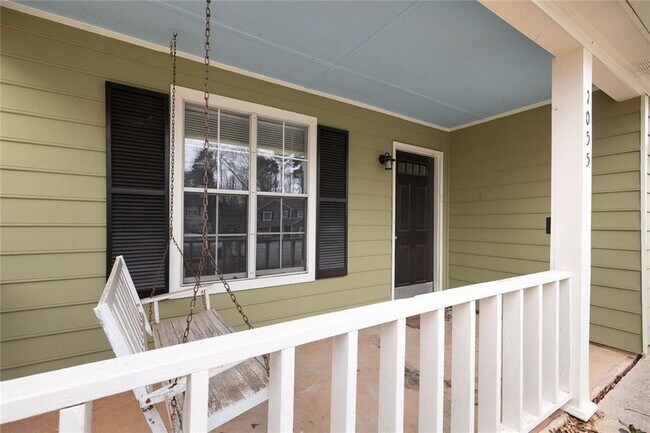 Foto del edificio - 1055 Autumn Crest Ct