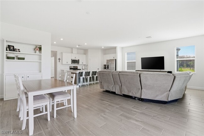 Building Photo - 19306 Hinkley Dr