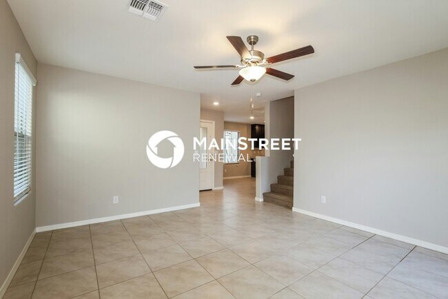 Building Photo - 3 Bedroom Pet-Friendly Home in Phoenix, AZ with Main Street Renewal