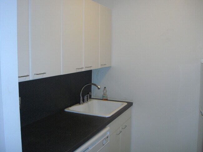 Foto del edificio - 86 W 12th St