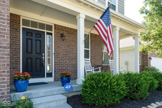 Building Photo - 6192 Bayard Dr
