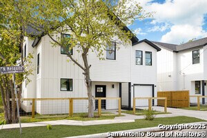 Foto del edificio - 419 N Mesquite St