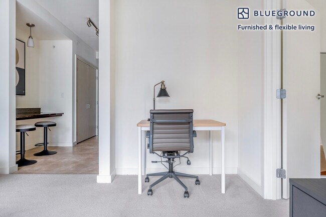 Foto del edificio - 10349 NE 10th St