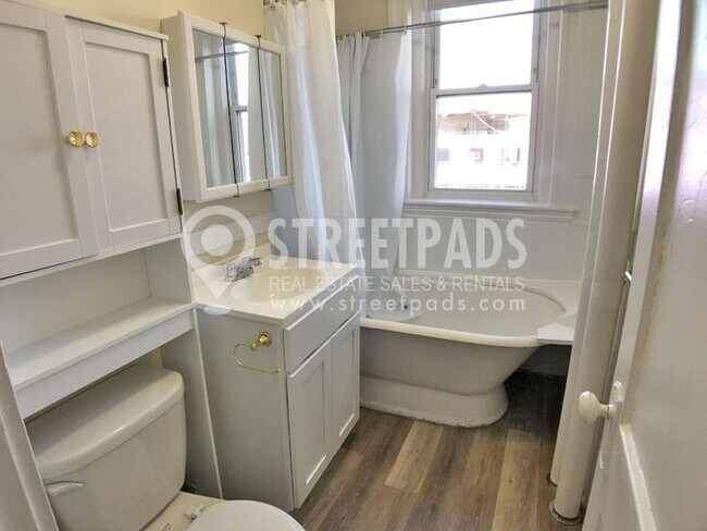 Foto del edificio - bedroom in Boston MA 02215
