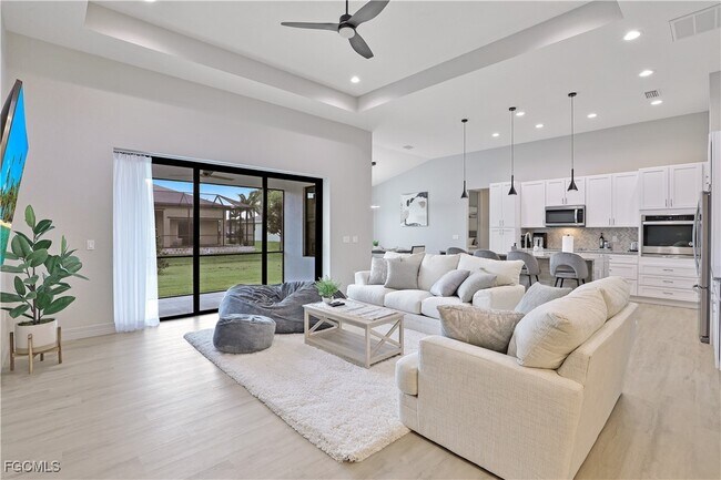 Foto del edificio - 217 NW 36th Ave