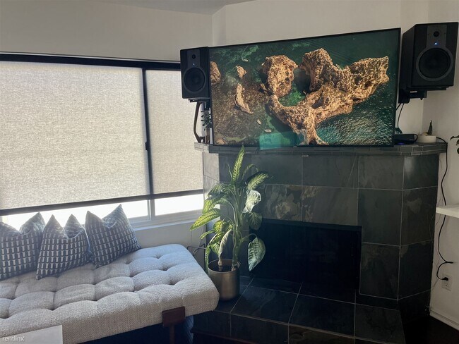 Foto del edificio - 1 br, 2 bath Condo - 1315 Stanford Street 7