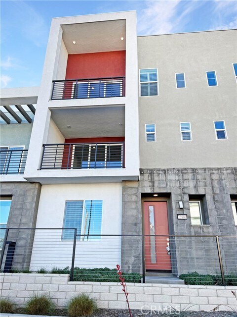 Primary Photo - 26909 Pathfinder Ln