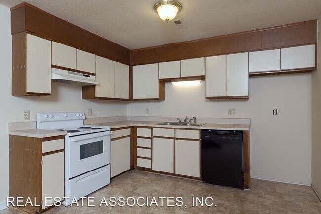 Building Photo - 3 br, 2 bath House - 3008 Independence Ave.