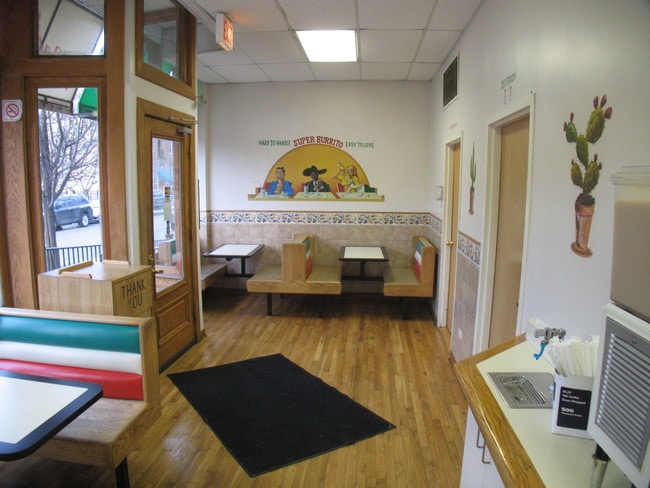 Building Photo - 2557 N Halsted