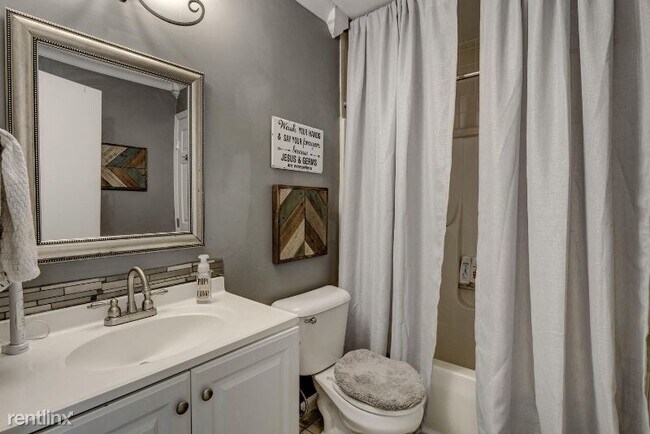 Building Photo - 3 br, 2 bath House - 106 Green Meadows Dr