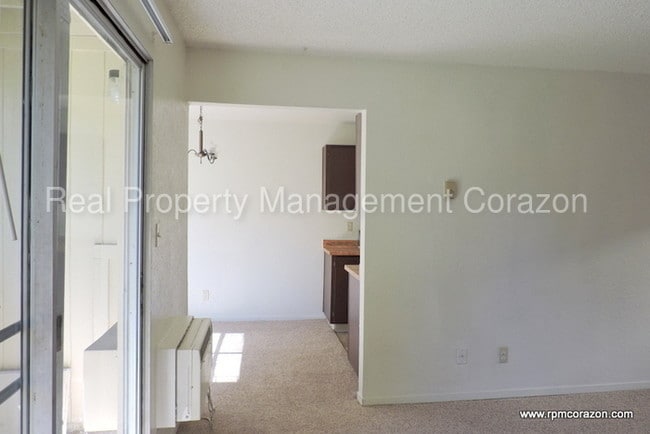 Building Photo - 3910 Clear Acre Ln