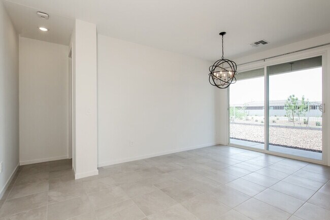 Foto del edificio - 5440 S 245th Ave