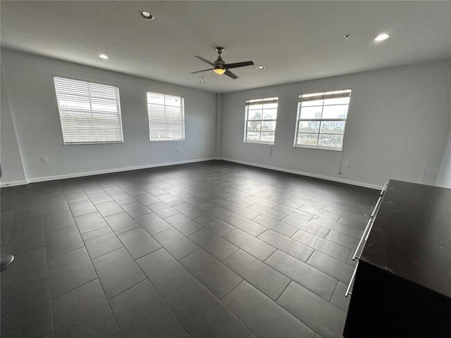 Foto del edificio - 1100 4th St N