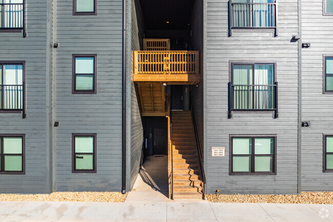 Building Photo - Nordic Landing