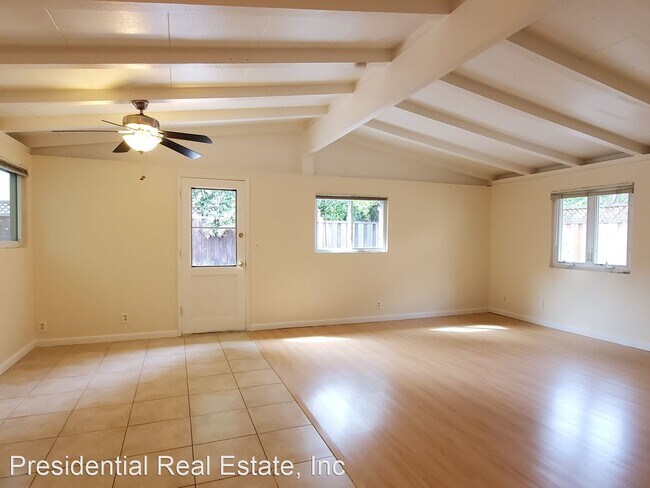 Foto del edificio - 3 br, 1 bath House - 10311 Johnson Ave