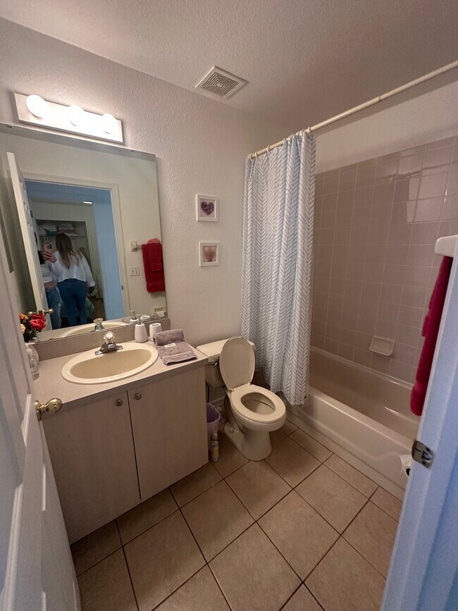 Foto del edificio - 833 Durango Loop St