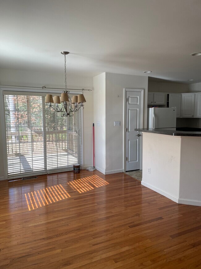 Building Photo - 37084 Mutiny Dr