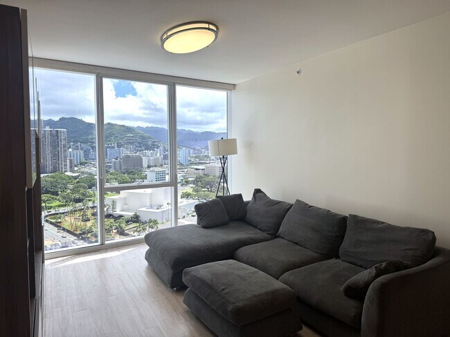 Foto del edificio - 888 Kapiolani Blvd
