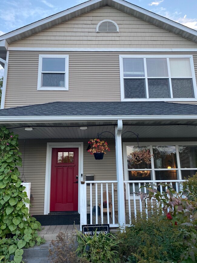 Foto del edificio - 2751 Marshall St NE