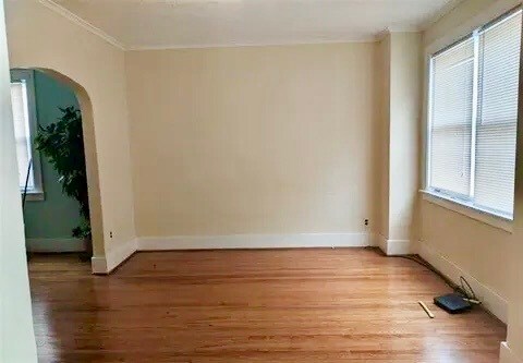 Foto del edificio - 1341 Beaconsfield Ave