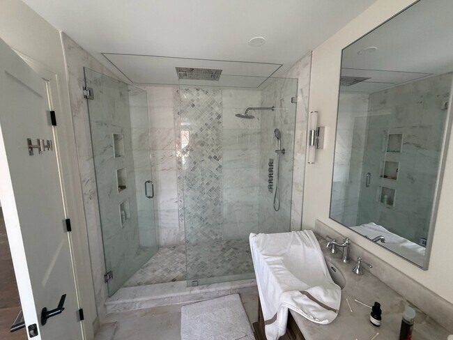 Foto del edificio - 12316 S 82nd Ave