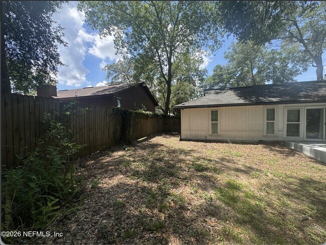 Foto del edificio - 4179 Dawnridge Rd E