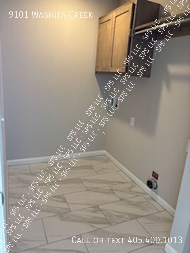 Foto del edificio - 9101 Washita Crk Dr