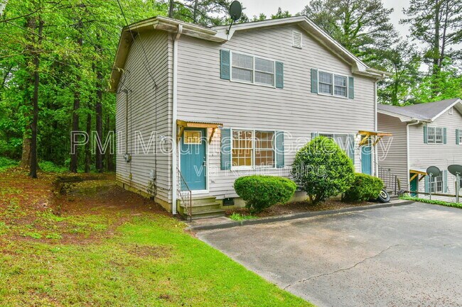 Foto del edificio - 42-56 Greenwood Cir