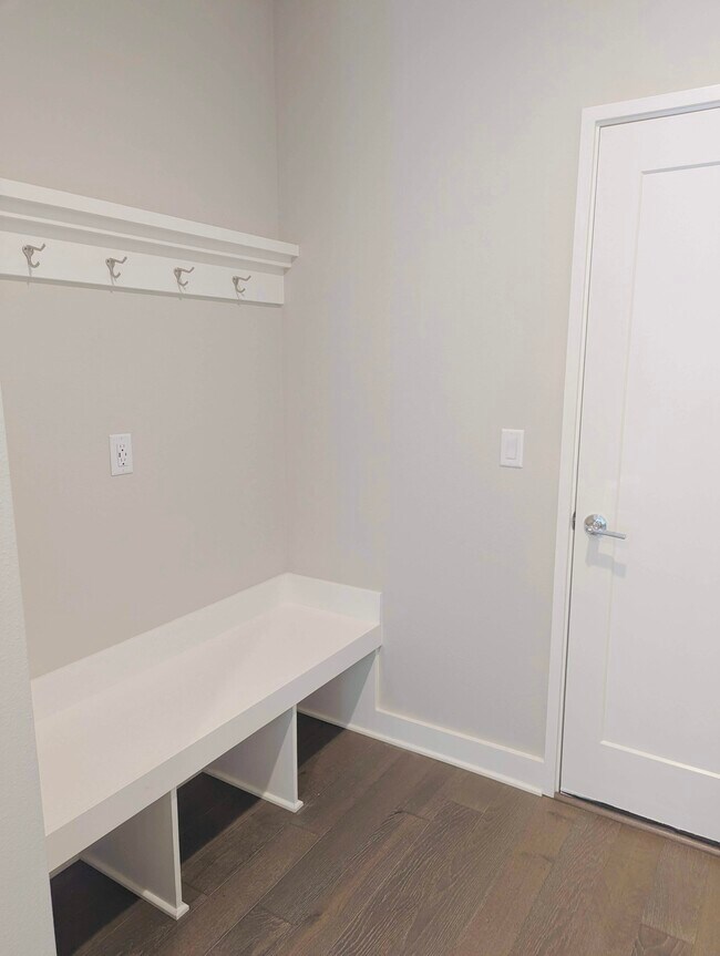 Foto del edificio - 12453 NE 10th Ln