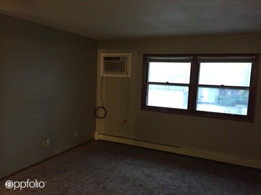 Building Photo - 501 NE Jacob St