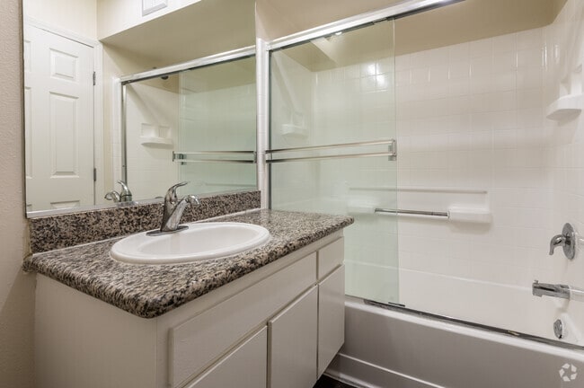 1BR, 1BA - 900SF - The Terrace Apartments