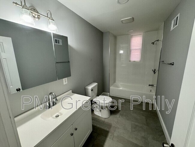 Foto del edificio - 4058 Parkside Ave