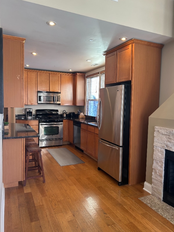 Building Photo - 403 W Eugenie St