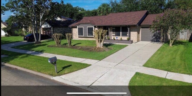 Foto del edificio - 1010 Dixie Dr