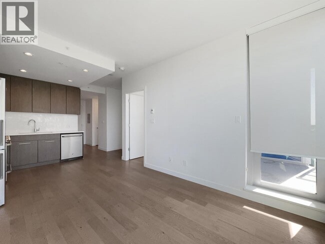Building Photo - 9060-9060 University Crescent