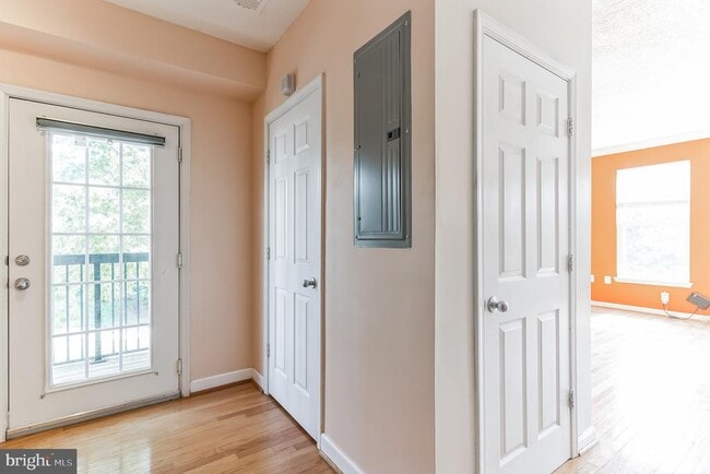 Building Photo - 11343 Aristotle Dr