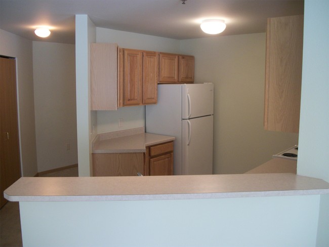 Building Photo - 200 Prairie Heights Dr