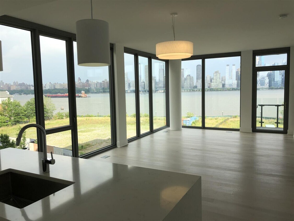 Foto principal - 9 Ave at Port Imperial