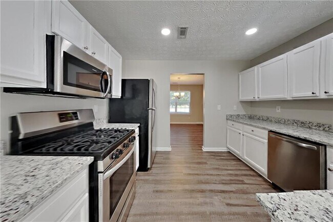 Foto del edificio - 603 Stonecrest Dr